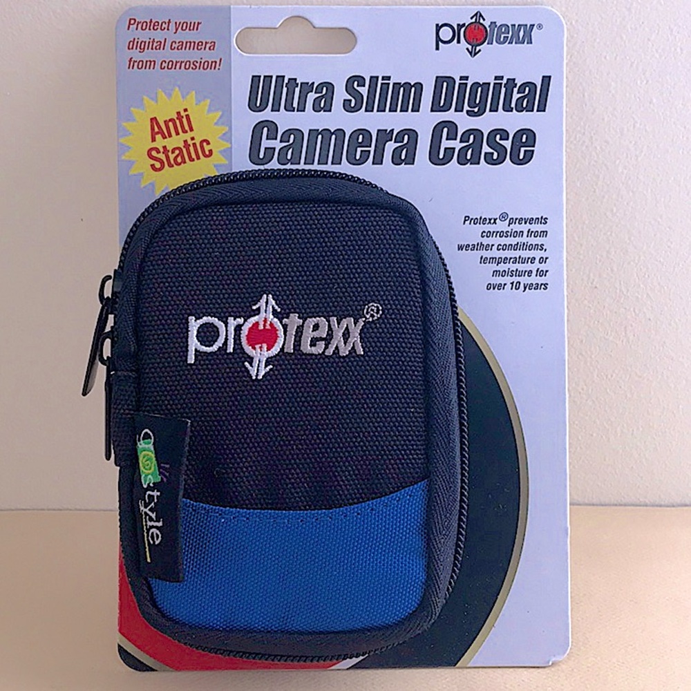 Protexx Gostyle Digital Case USB, cards, uses hook and loop for belt attach